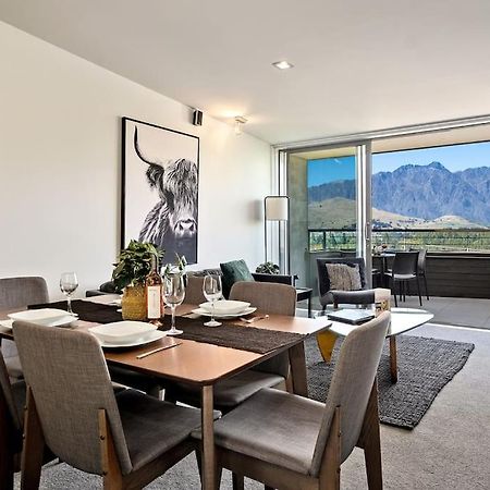 Toru - Eclectic Apartment With Delightful Lake Views Queenstown Extérieur photo